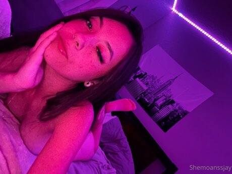 Shemoanssjay art pornstar pic