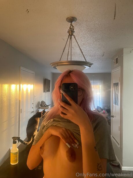 Weakend star erotic picture