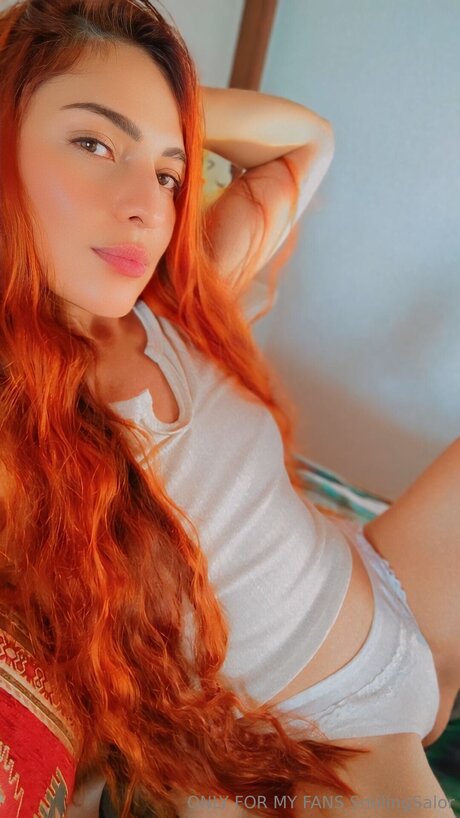 Smilingsalor adult model pictures