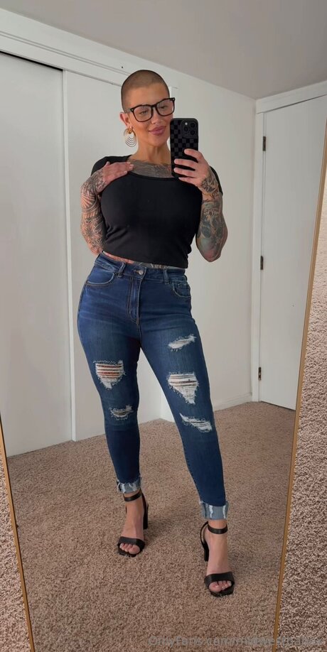 Midwestbabex pornographic actress pics