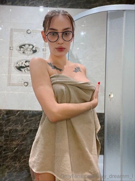 Noir Alexa pretty star photos