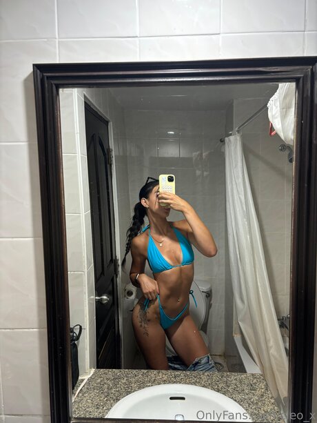 Cleo X star adult pictures