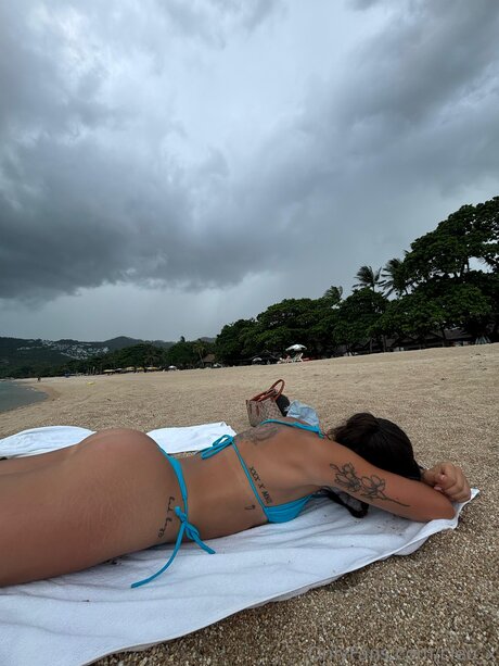 Cleo X adult actress image