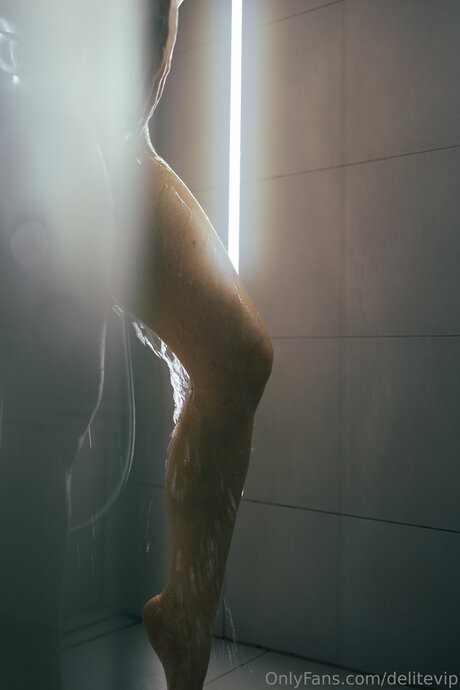 Delitevip model high quality gallery