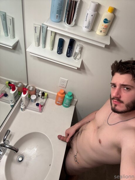 Emsealion naked actress galleries