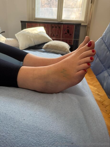 Bigfeetstudio exclusive pornstar photos