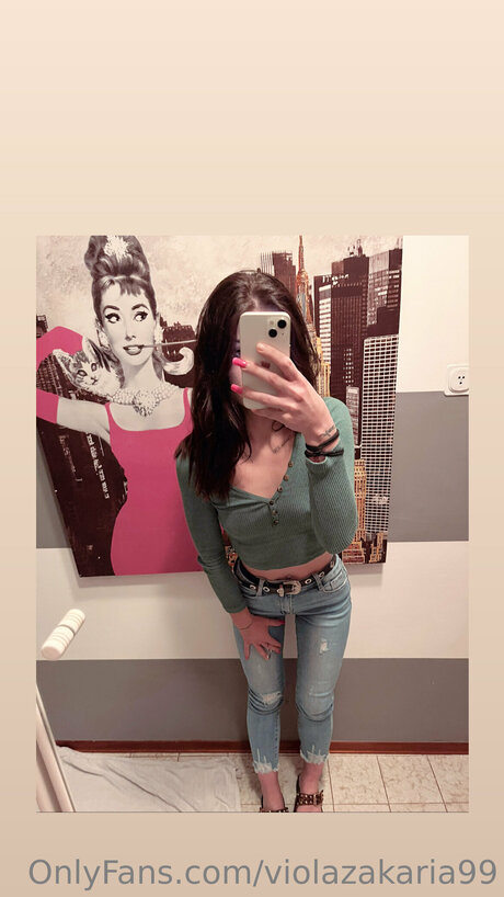 Violazakaria99 sex model gallery