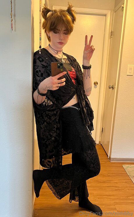 Zombby high quality star image