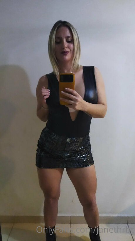 Janethrbt perfect actress images