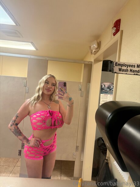 Babyhayl33 pornstar hd images