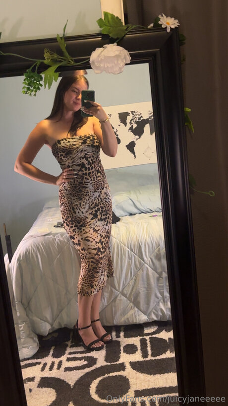 Juicyjaneeeee model pretty photos