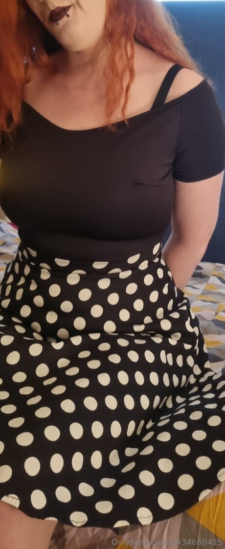 U434660415 beautiful pornstar images