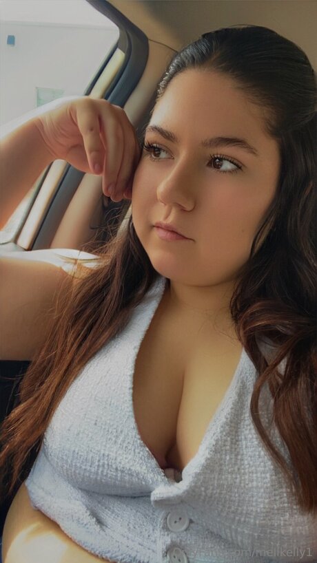 Melikelly1 exclusive star images