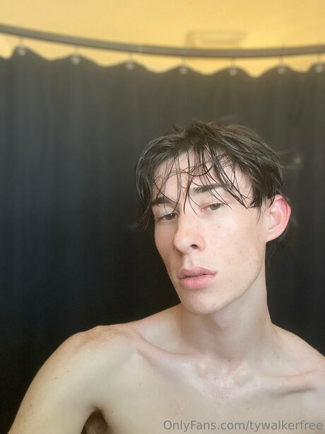 Tywalkerfree free model pics