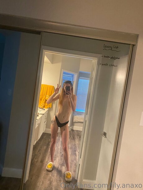 Lily Anaxo star nudes archive