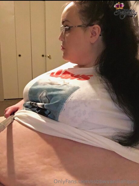 Ssbbwvanillahippo free model gallery