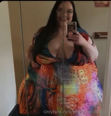 Ssbbwvanillahippo model nude pics
