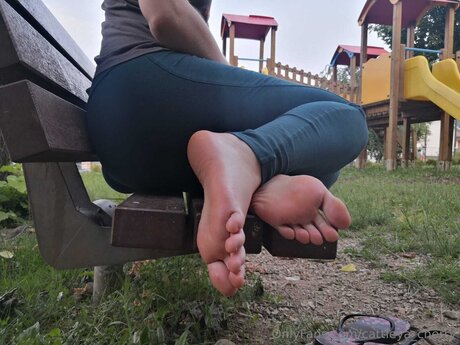 Cattleya Cherry pretty actress photos