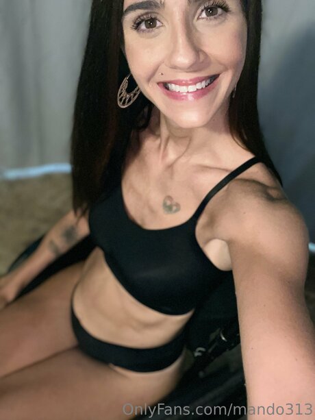 Mando313 erotic actress pic