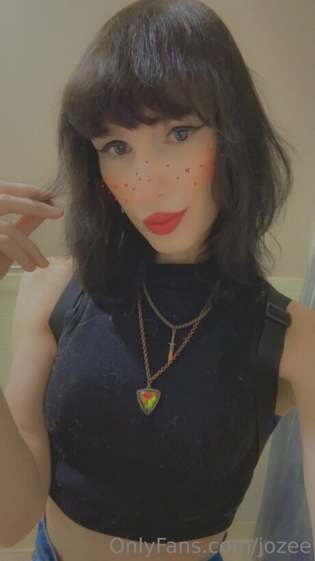 Jozee model exclusive photo