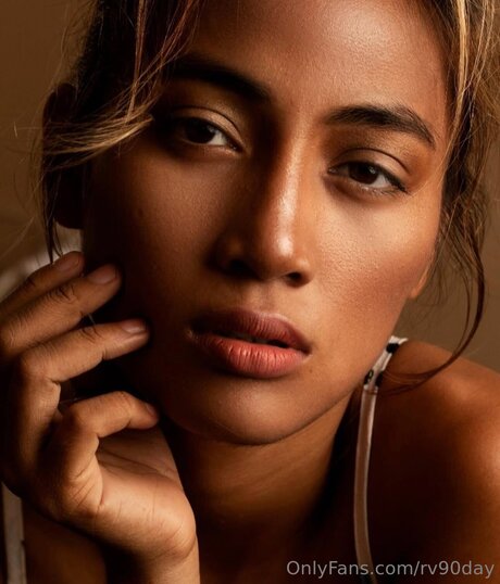 Rv90day pretty actress photos