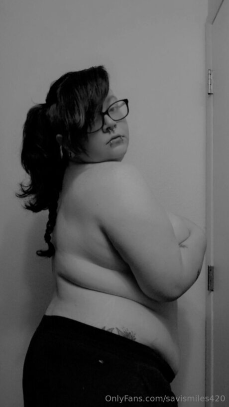 Savismiles420 free pornstar images