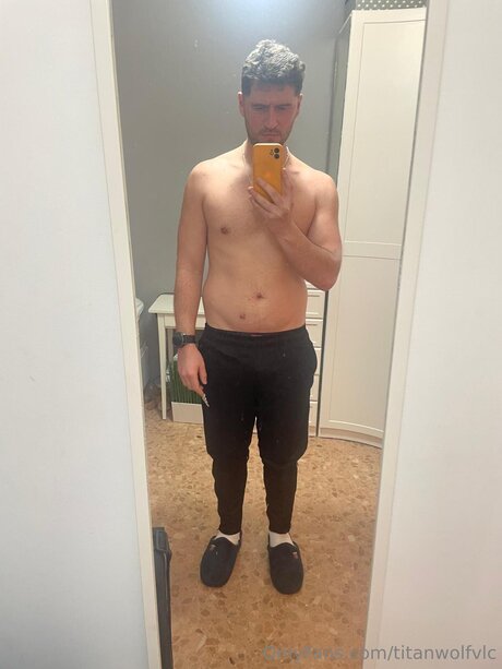 Titanwolfanss sexy pornstar image