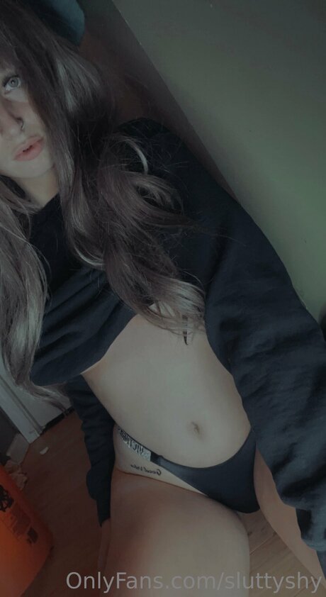 Sluttyshy high quality pornstar img