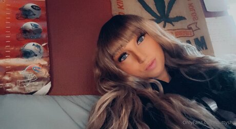 Sluttyshy free pornstar photos