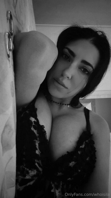 Whoisila high quality pornstar pics