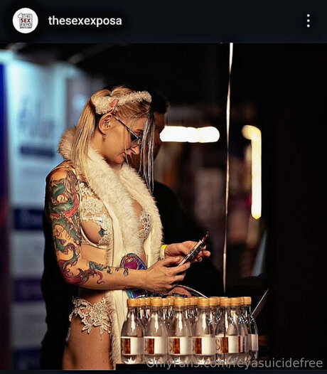 Feyasuicidefree high quality pornstar pic