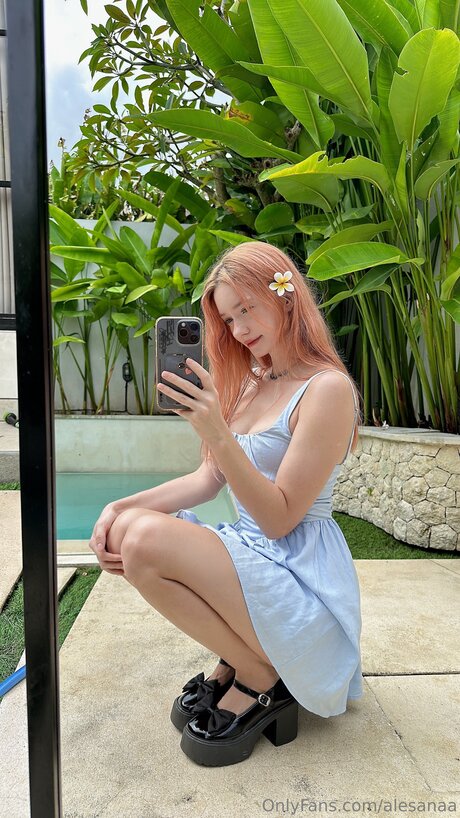 Alesanaa pornographic actress photo