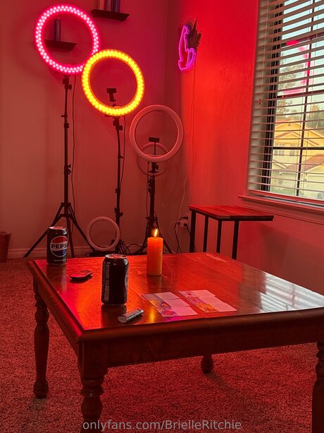 Brielleritchie nudes actress pictures