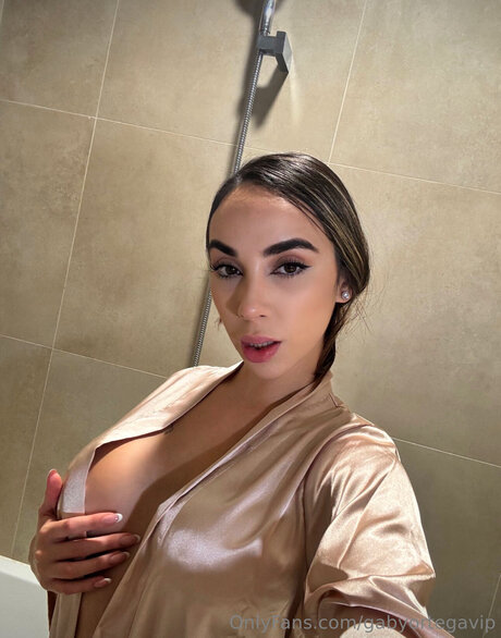 Gabyortegavip exclusive actress photos