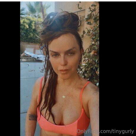 Tinygurly erotic actress pictures