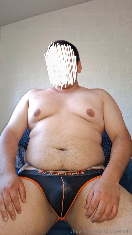 Pikmelkul0 hd pornstar pic