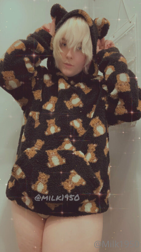 Milk1950 xxx model img