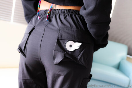 Jojohumphrey model top photo