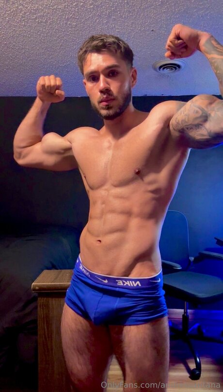 Mosescervantesg xxx model gallery