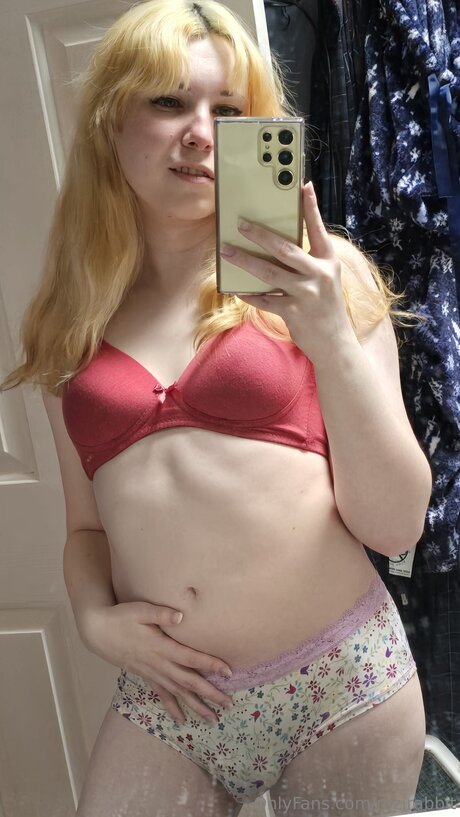 Rozirabbit beautiful model pic