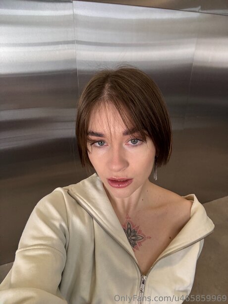 Kaylee Oftv erotic pornstar img