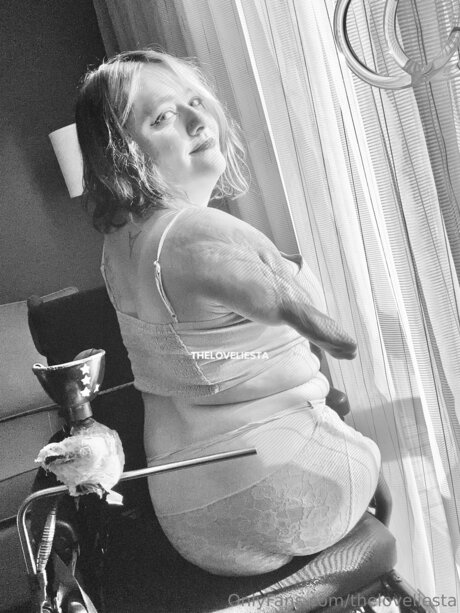 Theloveliesta art model photos