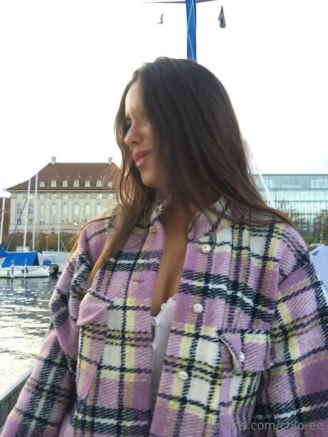Chlo Ee star nude img