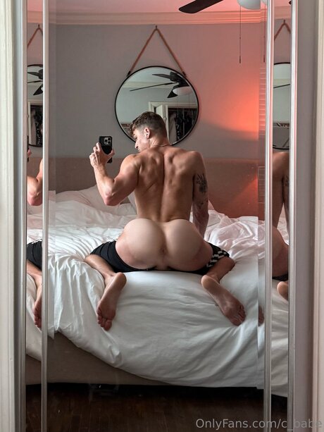 C Babe porn model img