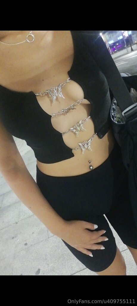 U409755111 star erotic photos