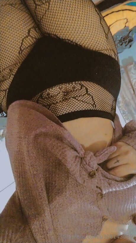 U308143049 star top img