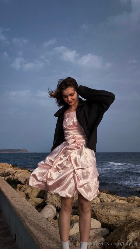 Llily18 top star pics