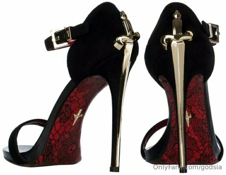 Godsia art actress galleries