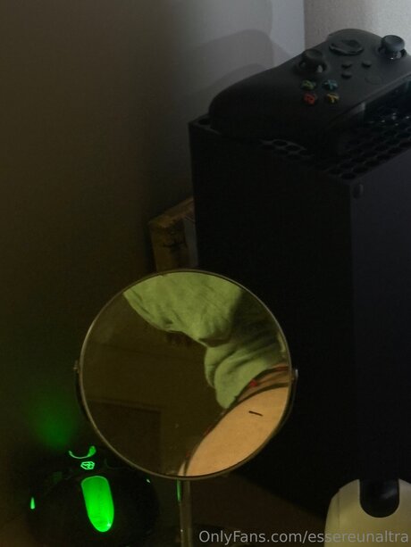 Essereunaltra erotic actress images