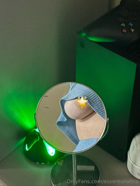 Essereunaltra hot model images